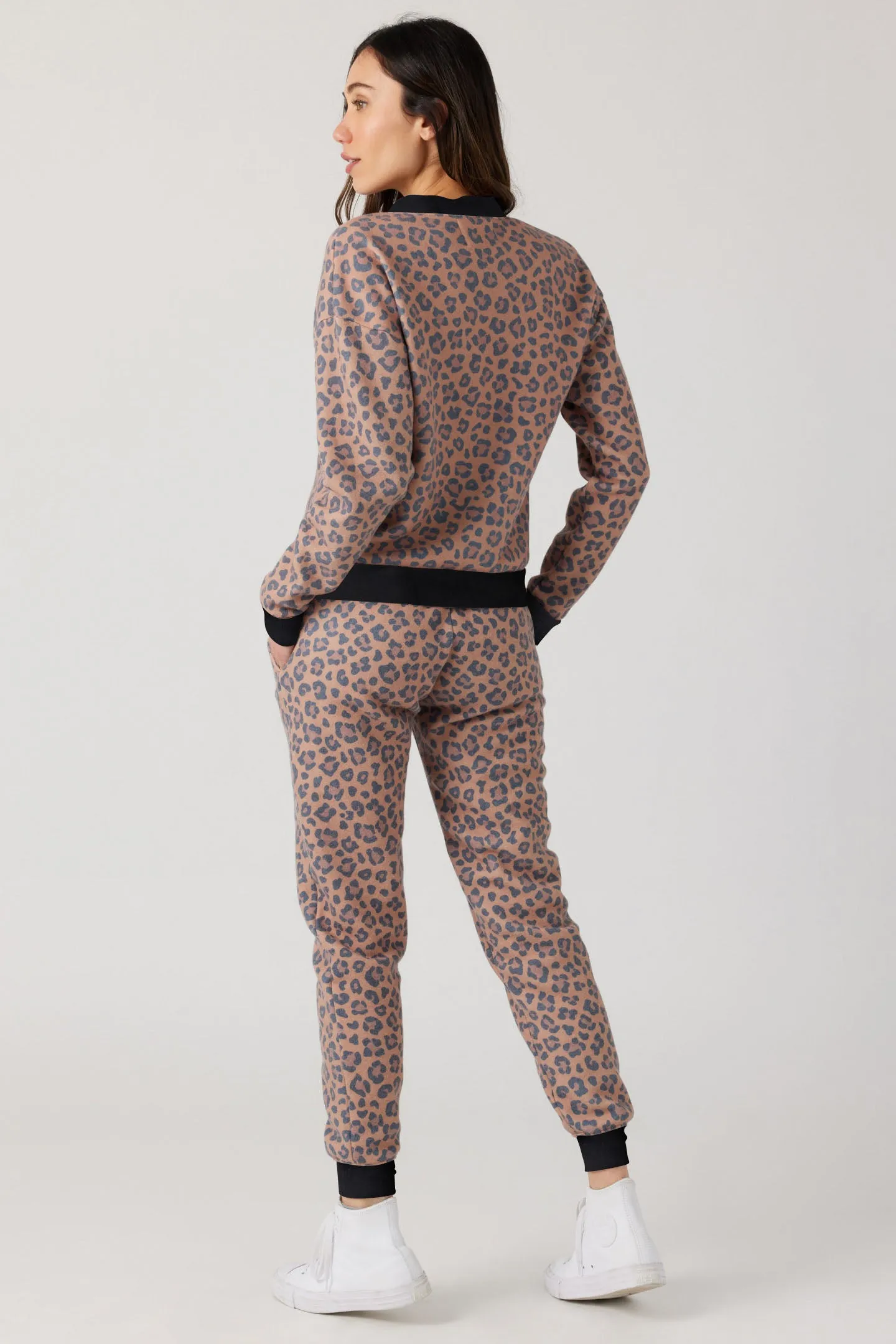 Leopard Jogger